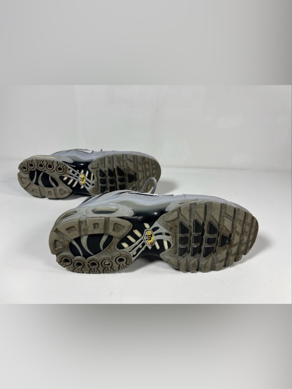 SOLD Nike Air Max Plus Tn Wolf Grey Sneakers Shoes 852630-021 Men’s 10 - Picture 12 of 14